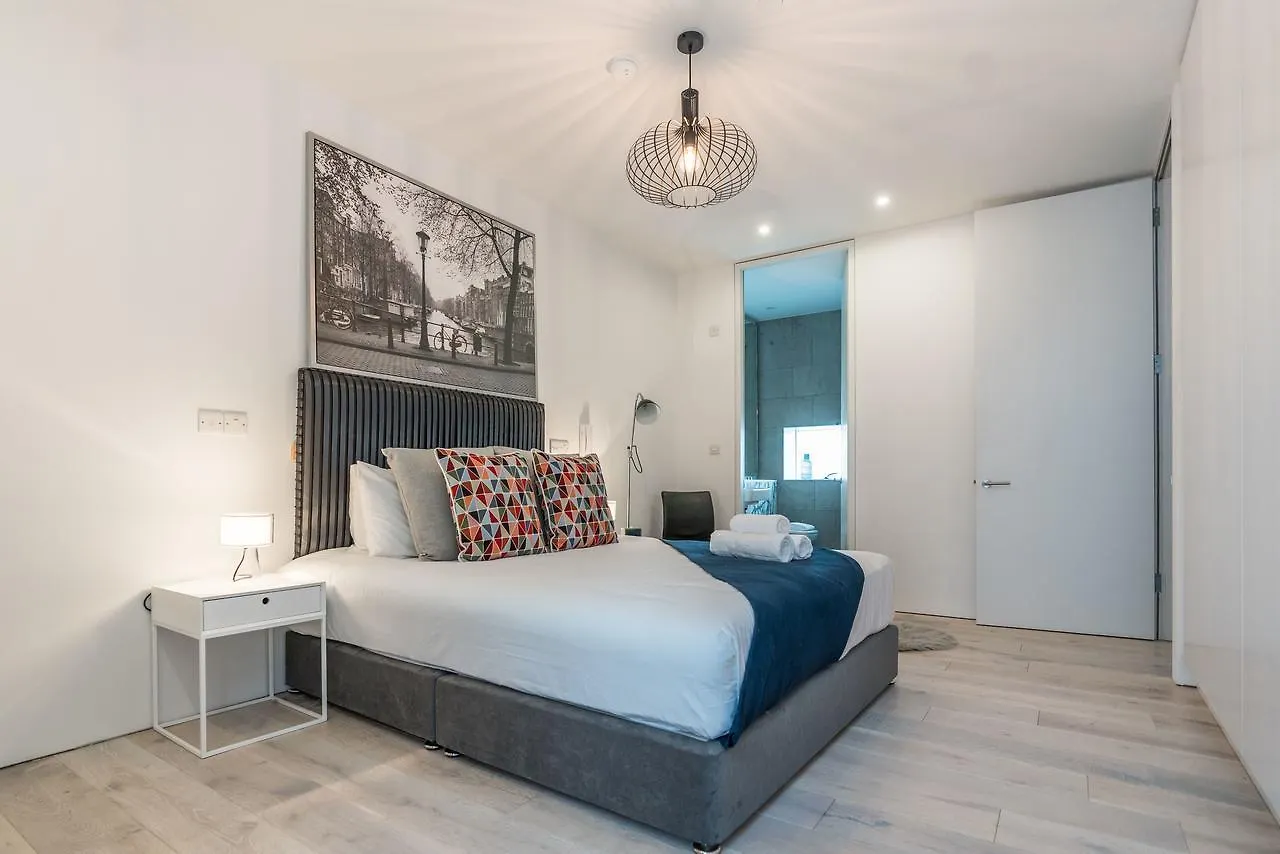 Apartment The Daniel Day Lewis Suite - Hiphipstay Dublin Ireland