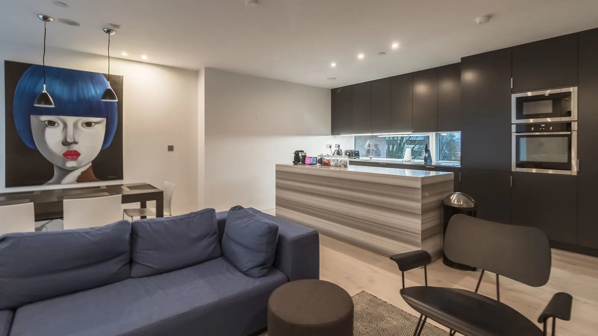 The Daniel Day Lewis Suite - Hiphipstay Dublin Ireland