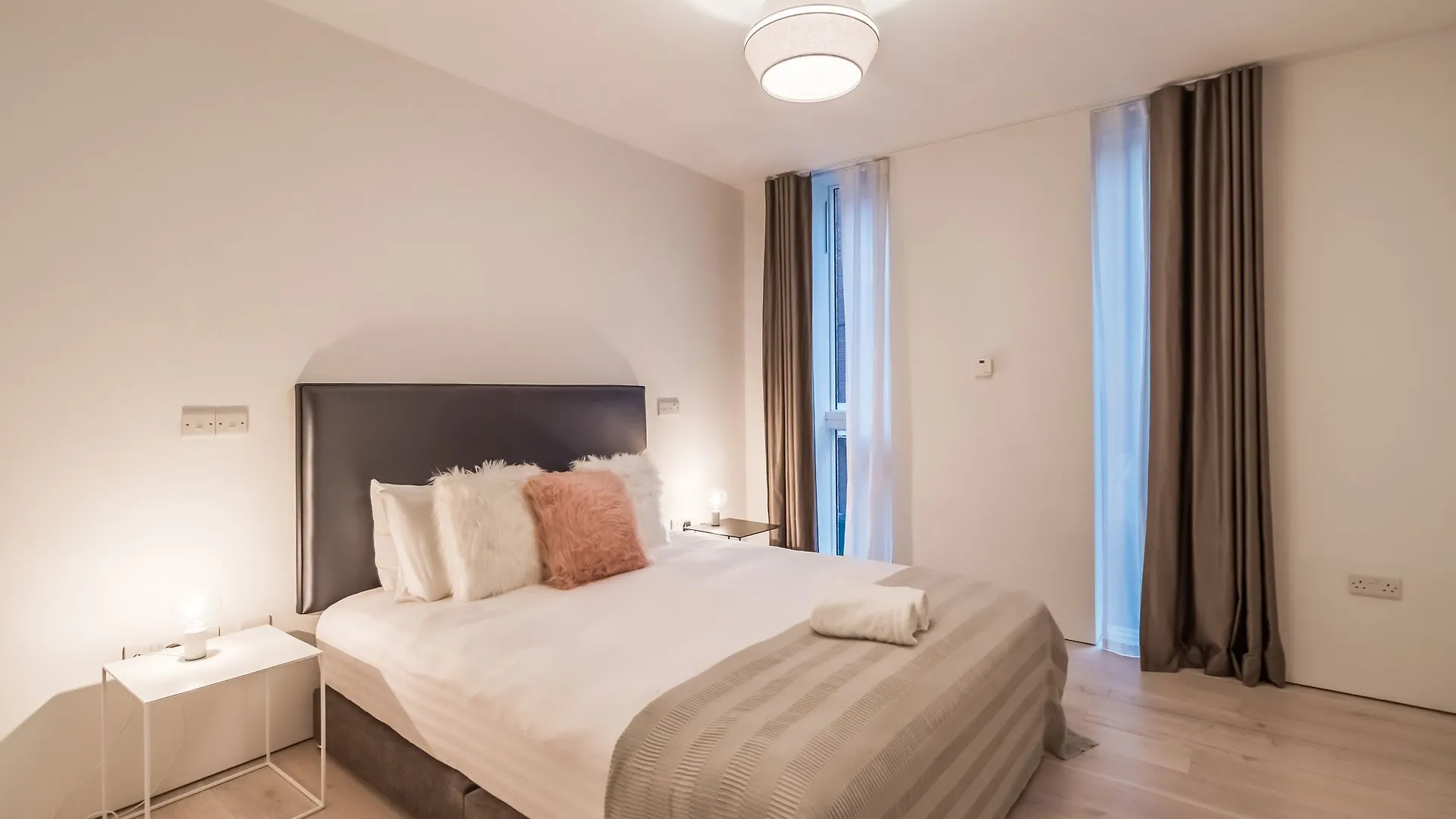 Apartment The Daniel Day Lewis Suite - Hiphipstay Dublin Ireland